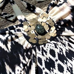 Black and white multi patterned blouse